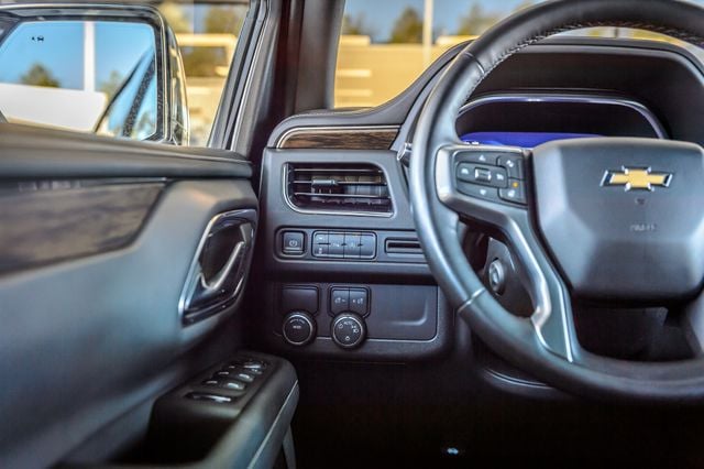 2023 Chevrolet Suburban SUBURBAN PREMIER - WHITE ON BLACK - NAV - CARPLAY - THIRD ROW - 22955704 - 37