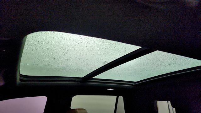 2023 Chevrolet Tahoe 4dr High Country w/ Power Retract. Assist Steps & Power Sunroof - 23007581 - 9