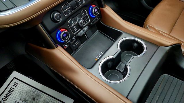 2023 Chevrolet Tahoe 4dr High Country w/ Power Retract. Assist Steps & Power Sunroof - 23007581 - 16