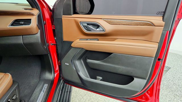 2023 Chevrolet Tahoe 4dr High Country w/ Power Retract. Assist Steps & Power Sunroof - 23007581 - 26