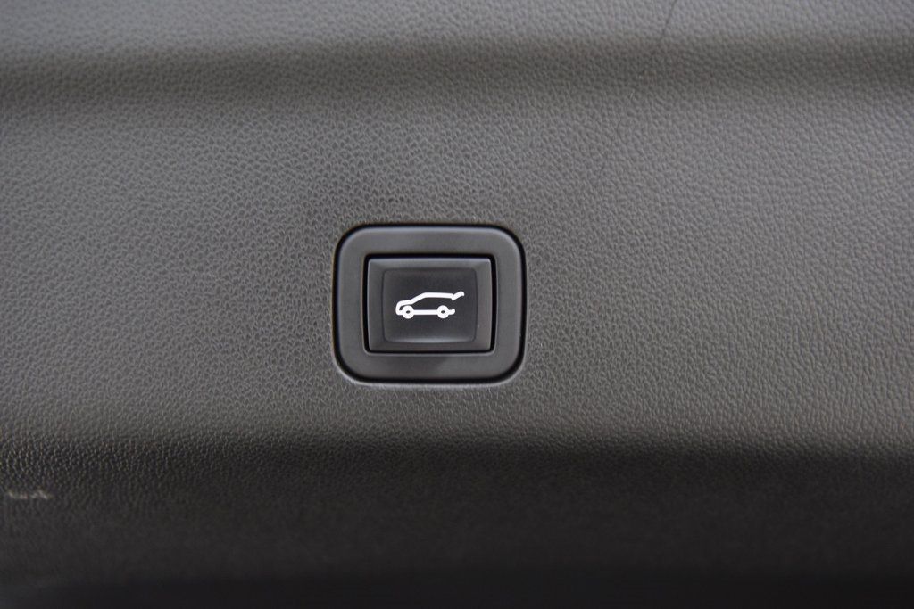 2023 Chevrolet Tahoe 4WD 4dr High Country - 22975462 - 23