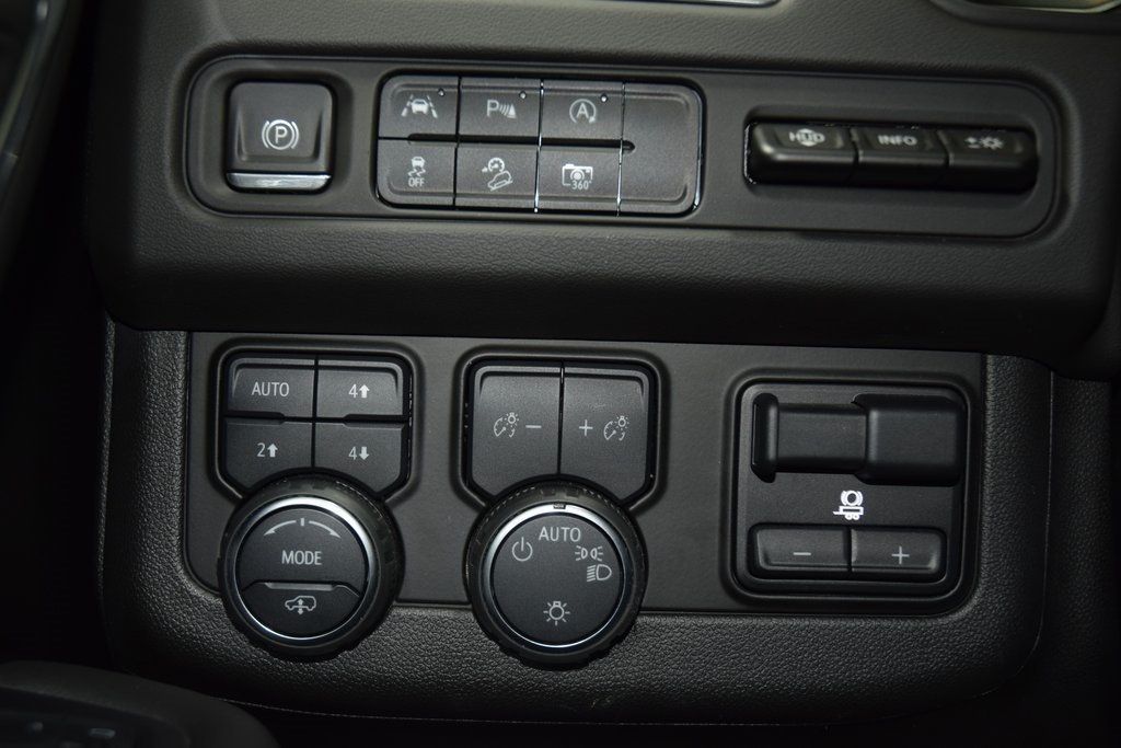 2023 Chevrolet Tahoe 4WD 4dr High Country - 22980268 - 34