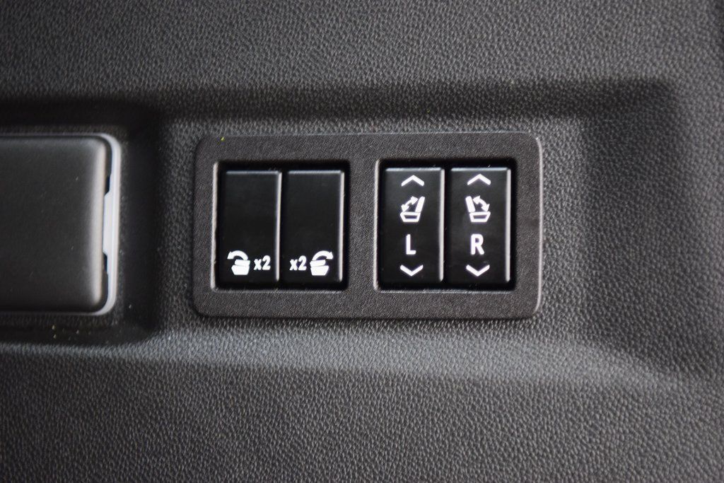 2023 Chevrolet Tahoe 4WD 4dr High Country - 22986140 - 22