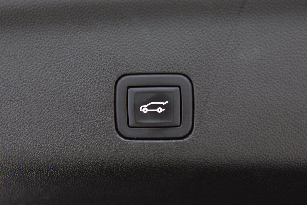 2023 Chevrolet Tahoe 4WD 4dr High Country - 22986140 - 23