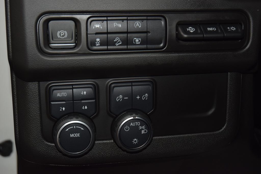 2023 Chevrolet Tahoe 4WD 4dr High Country - 23038584 - 33
