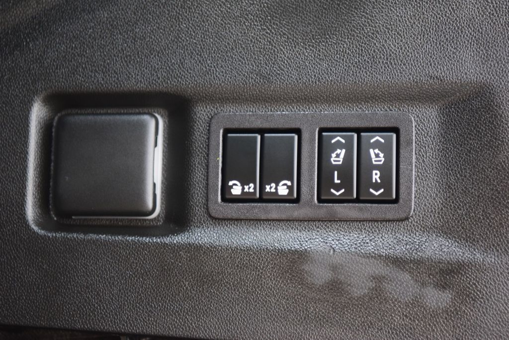 2023 Chevrolet Tahoe 4WD 4dr High Country - 23047575 - 23