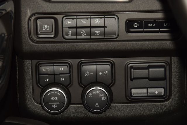 2023 Chevrolet Tahoe 4WD 4dr High Country - 23047575 - 34