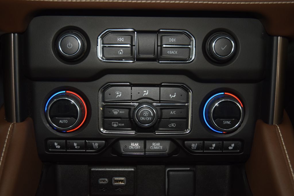 2023 Chevrolet Tahoe 4WD 4dr High Country - 23065801 - 32