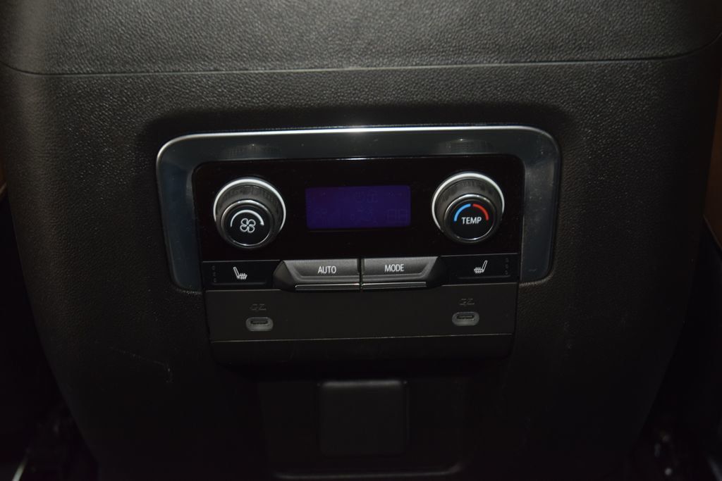 2023 Chevrolet Tahoe 4WD 4dr High Country - 23065801 - 43