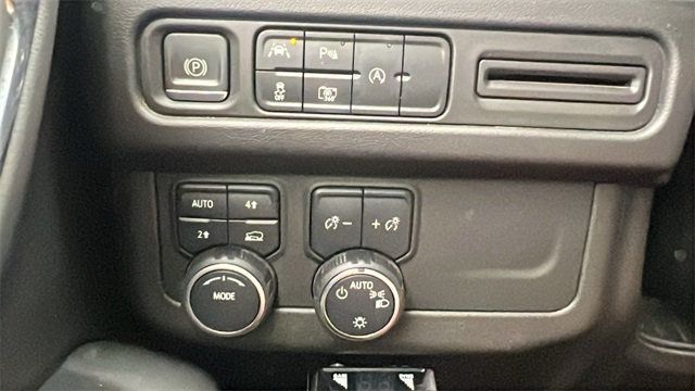 2023 Chevrolet Tahoe 4WD 4dr LT - 22927879 - 34