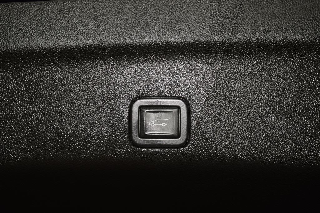 2023 Chevrolet Tahoe 4WD 4dr Premier - 23039002 - 23