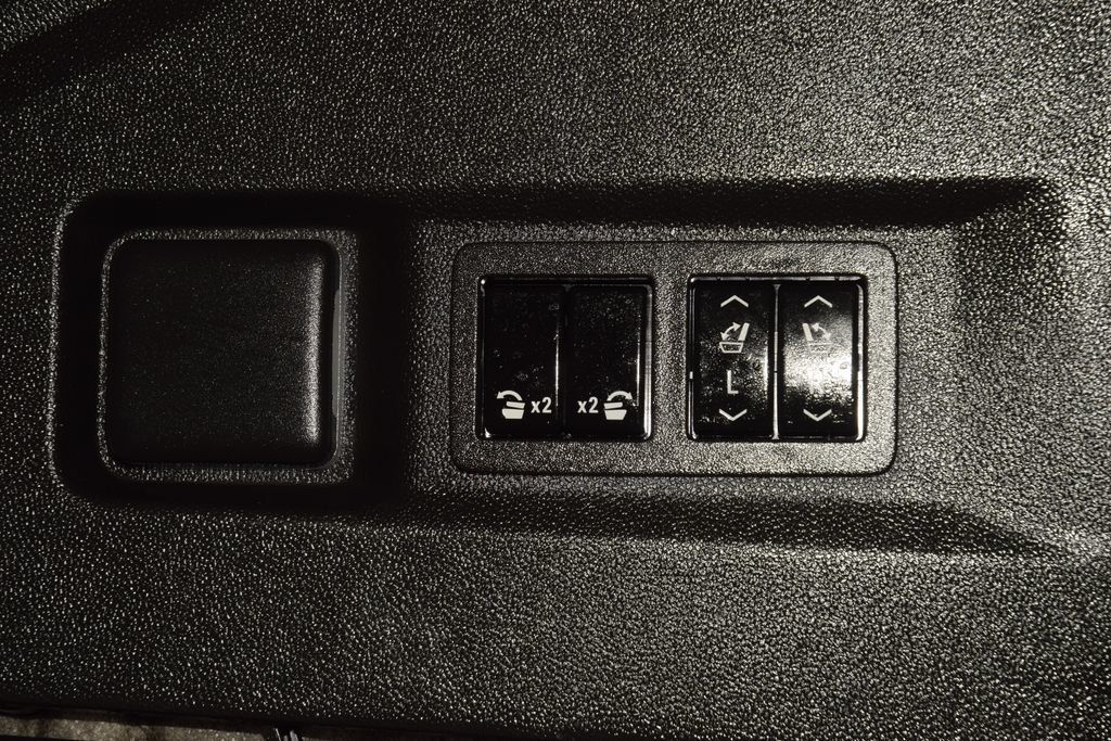 2023 Chevrolet Tahoe 4WD 4dr RST - 23037566 - 22