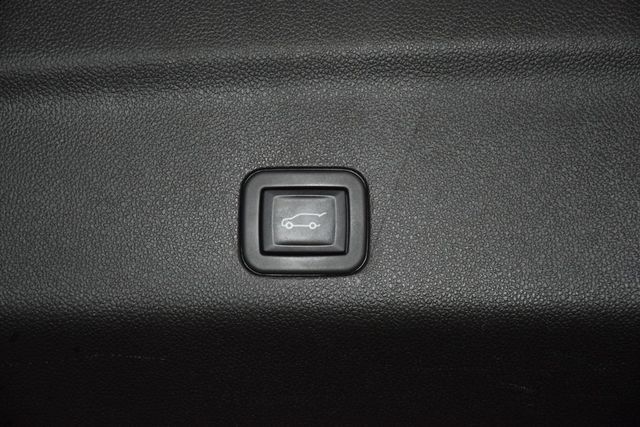 2023 Chevrolet Tahoe 4WD 4dr Z71 - 23034960 - 25