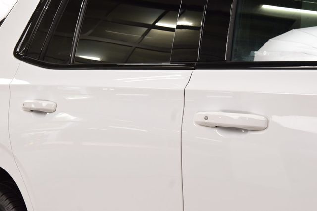 2023 Chevrolet Tahoe 4WD 4dr Z71 - 23079220 - 18