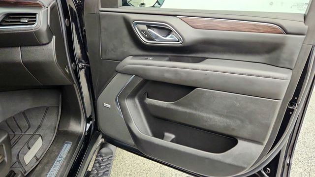 2023 Chevrolet Tahoe 4WD 4dr Z71 w/ Luxury Pkg & Power Panoramic Sunroof, - 23030425 - 27