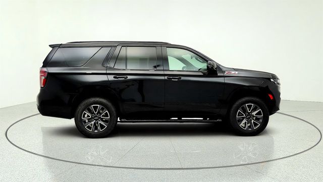 2023 Chevrolet Tahoe 4WD 4dr Z71 w/ Luxury Pkg & Power Panoramic Sunroof, - 23030425 - 3