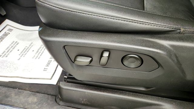 2023 Chevrolet Tahoe 4WD 4dr Z71 w/ Panoramic Sunroof & 2nd Row Bucket Seats - 23027073 - 11