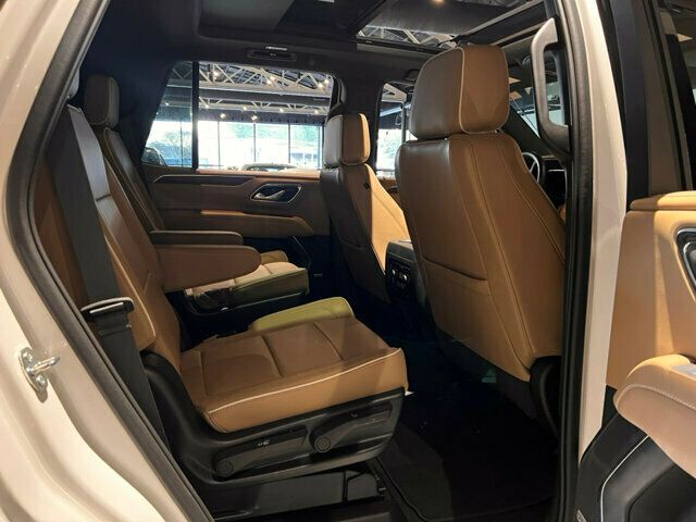 2023 Chevrolet Tahoe LocalTrade/Premier/4WD/Heated&CooledSeats/BlindSpot/NAV - 22983452 - 11