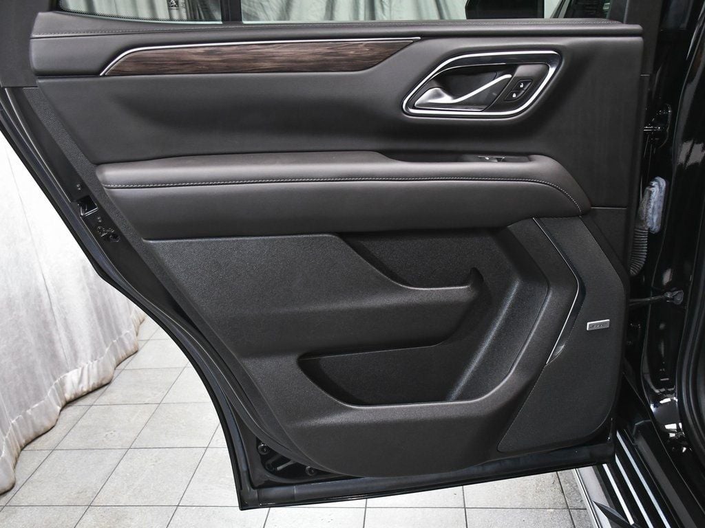 2023 Chevrolet Tahoe LT photo 12