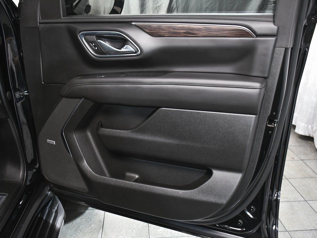 2023 Chevrolet Tahoe LT photo 16