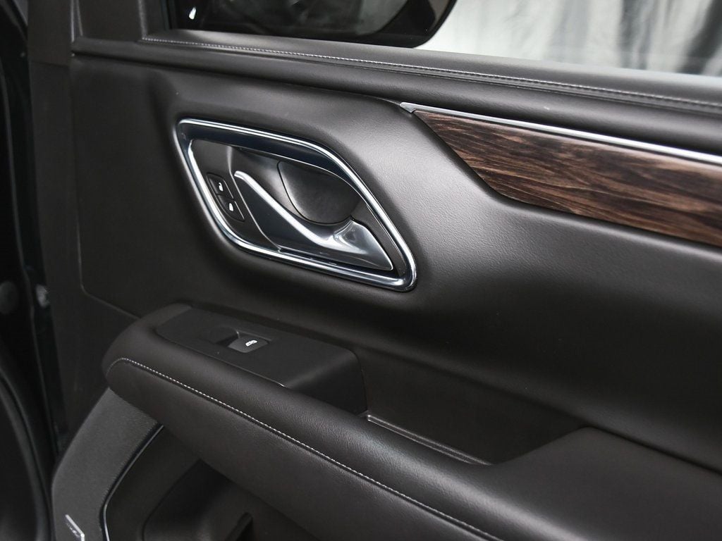 2023 Chevrolet Tahoe LT photo 17