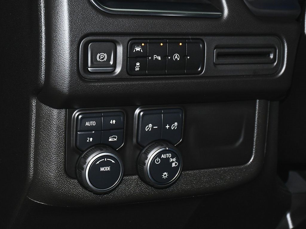 2023 Chevrolet Tahoe LT photo 18