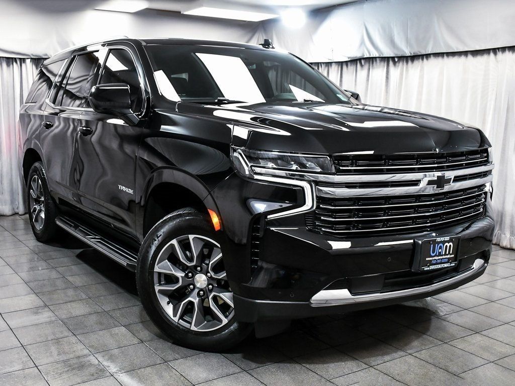 2023 Chevrolet Tahoe LT photo 3
