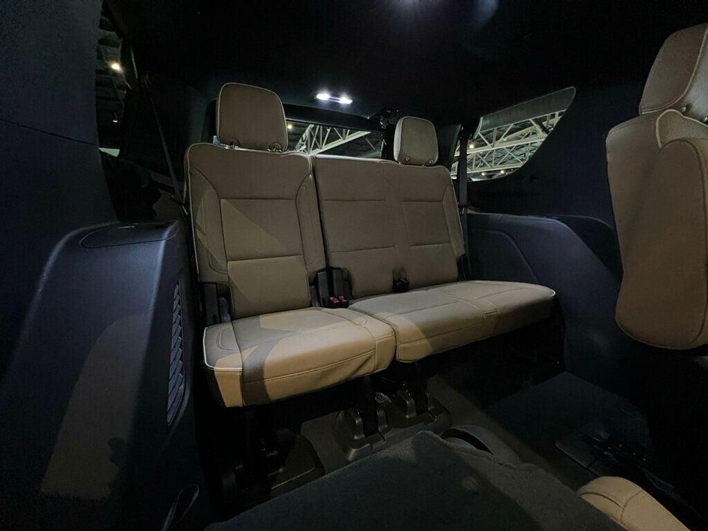 2023 Chevrolet Tahoe Premier/EnhancedDisplayPkg/PanoRoof/HeadUpDisplay/Htd&CldSeats - 22931631 - 35