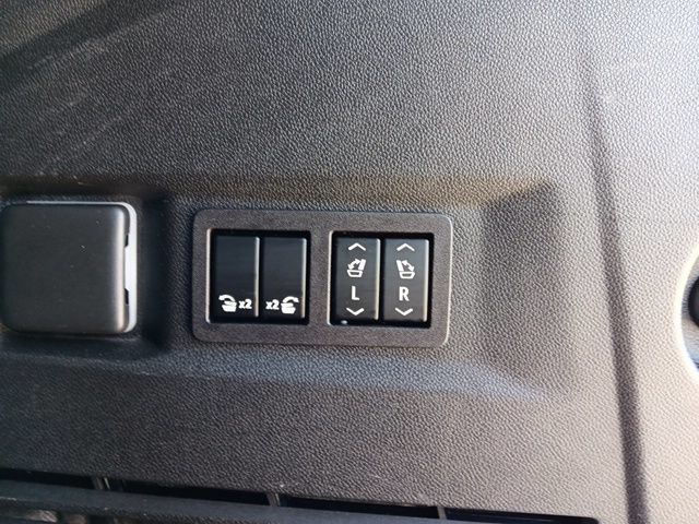 2023 Chevrolet Tahoe Z71 - 23076957 - 45
