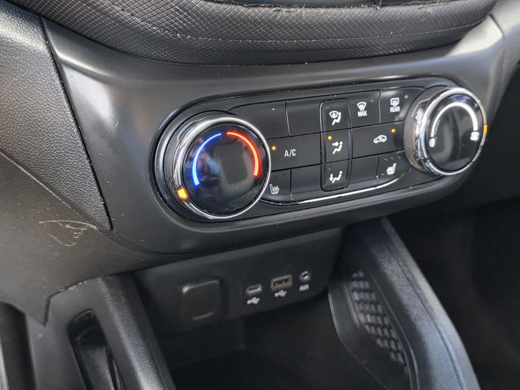 2023 Chevrolet Trailblazer LT photo 14