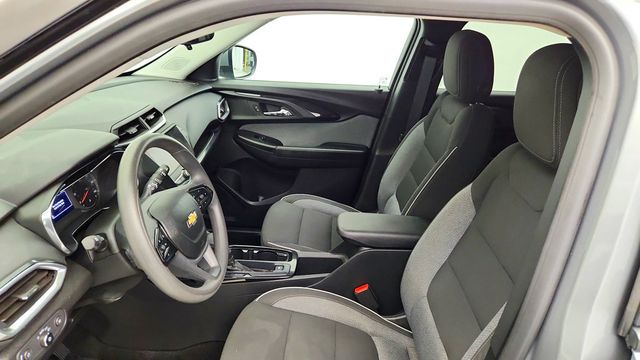 2023 Chevrolet Trailblazer FWD 4dr LT w/ Upgraded 1.3L ECOTEC Turbo Engine - 23097429 - 16