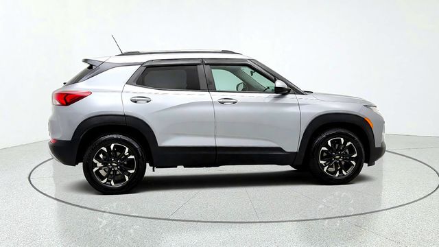 2023 Chevrolet Trailblazer FWD 4dr LT w/ Upgraded 1.3L ECOTEC Turbo Engine - 23097429 - 3