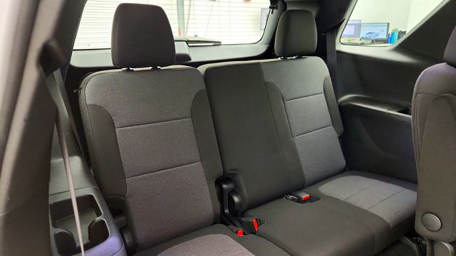 2023 Chevrolet Traverse 4dr 1LT Cloth with Convenience and Driver Confidence Package - 22991301 - 22