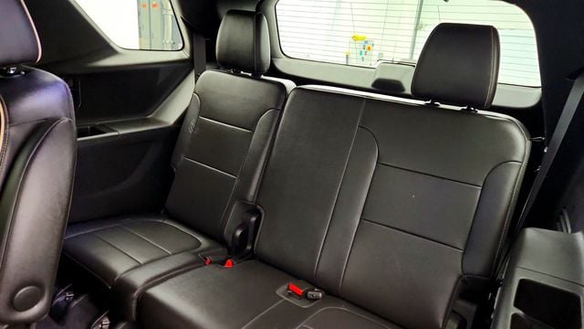 2023 Chevrolet Traverse 4dr Premier with Dual Skyscape Sunroof - 22971859 - 21