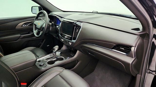 2023 Chevrolet Traverse 4dr Premier with Dual Skyscape Sunroof - 22971859 - 25