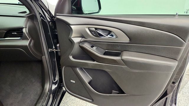 2023 Chevrolet Traverse 4dr Premier with Dual Skyscape Sunroof - 22971859 - 26
