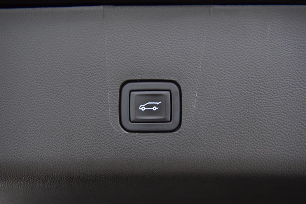 2023 Chevrolet Traverse AWD 4dr High Country - 23019680 - 25