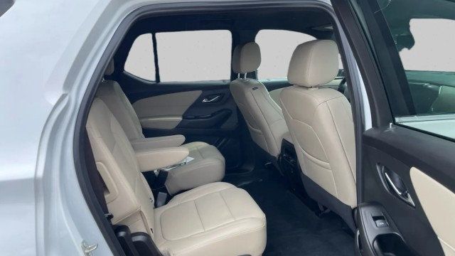 2023 Chevrolet Traverse AWD 4dr LT Leather - 23033050 - 16
