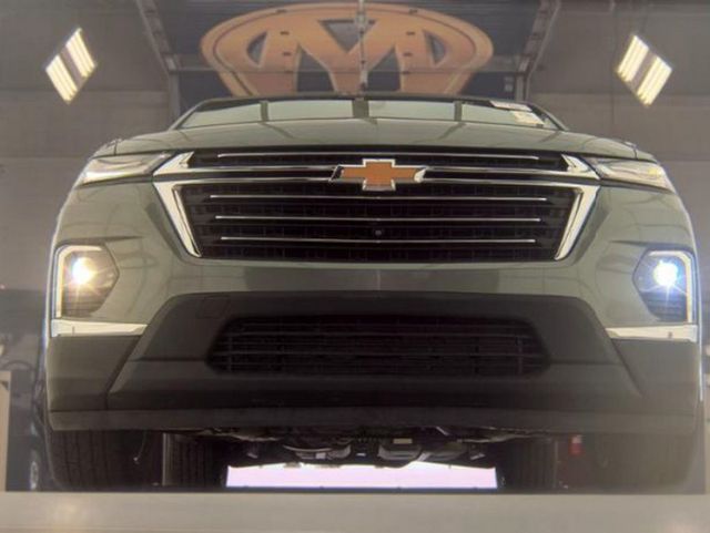 2023 Chevrolet Traverse AWD 4dr LT Leather - 23043748 - 3