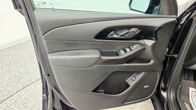 2023 Chevrolet Traverse AWD 4dr RS w/ Dual Skyscape 2 Panel Power Sunroof - 23028825 - 10