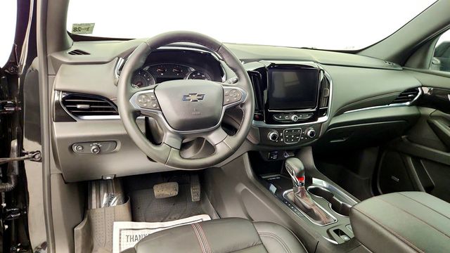 2023 Chevrolet Traverse AWD 4dr RS w/ Dual Skyscape 2 Panel Power Sunroof - 23028825 - 12