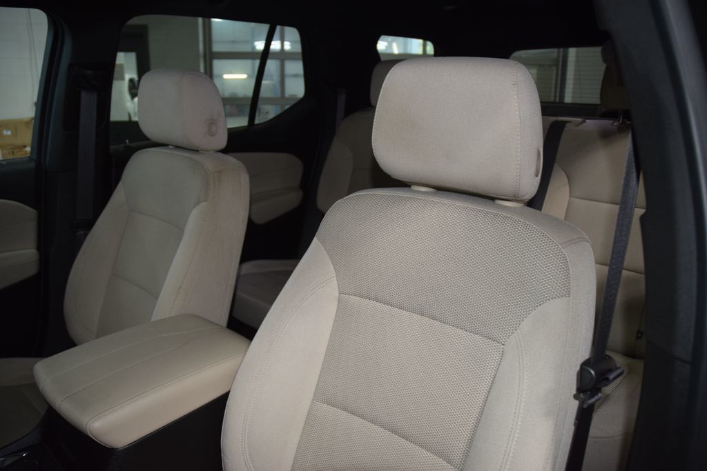 2023 Chevrolet Traverse FWD 4dr LS w/1LS - 23053665 - 37