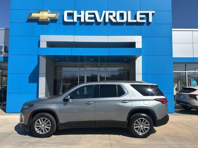 2023 Chevrolet Traverse FWD 4dr LT Cloth w/1LT - 22993714 - 0