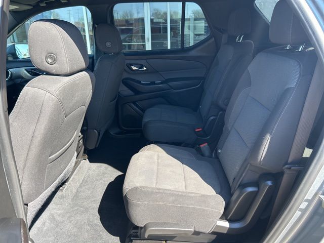 2023 Chevrolet Traverse FWD 4dr LT Cloth w/1LT - 22993714 - 17