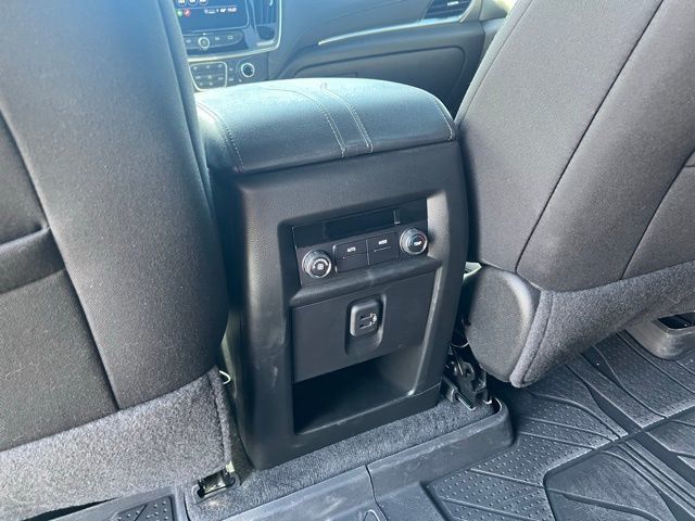 2023 Chevrolet Traverse FWD 4dr LT Cloth w/1LT - 23015976 - 22