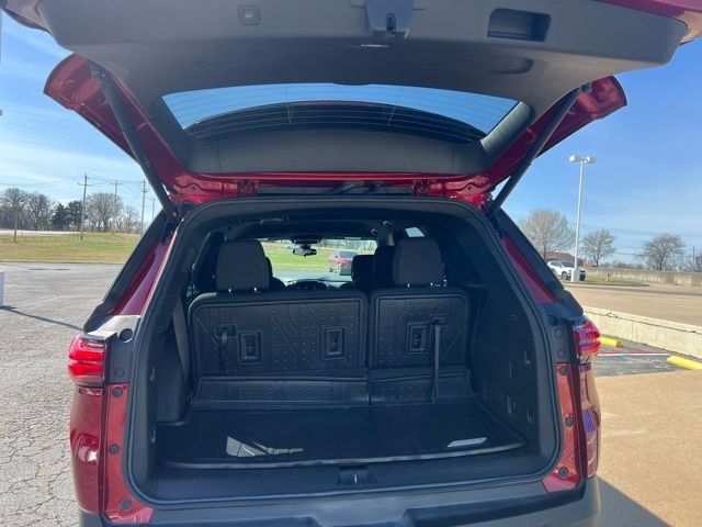 2023 Chevrolet Traverse FWD 4dr LT Cloth w/1LT - 23015976 - 24