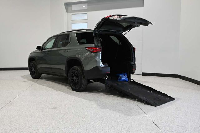 2023 Chevrolet Traverse FWD 4dr LT Cloth w/1LT - 23092642 - 1