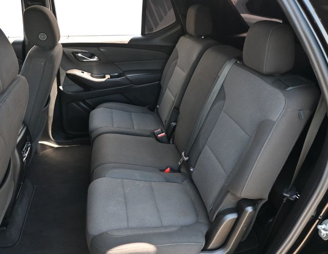 2023 Chevrolet Traverse LT - 23058872 - 17