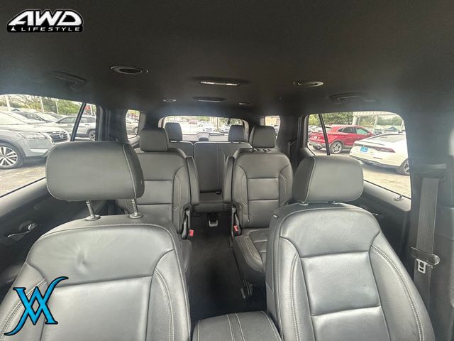 2023 Chevrolet Traverse LT Sport Utility 4D - 23088403 - 28