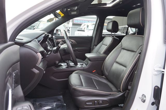 2023 Chevrolet Traverse PREMIER, PREMIUM WHEELS, DUAL MOON ROOFS, LEATHER SEATS, 3RD ROW - 22984088 - 16